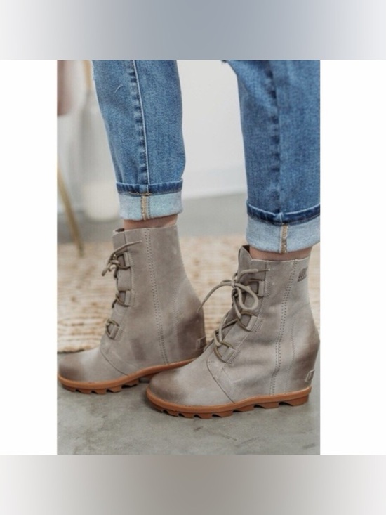 Sorel Shoes - Sorel Joan of Arctic Wedge II Boots Size 8.5